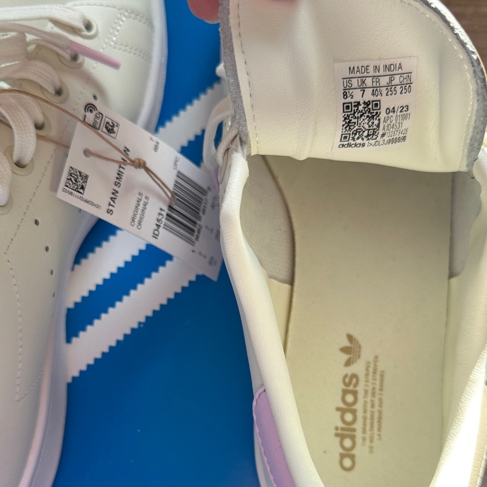 Stan Smith Adidas Sneakers - Cream and Pink - Picture 12 of 13